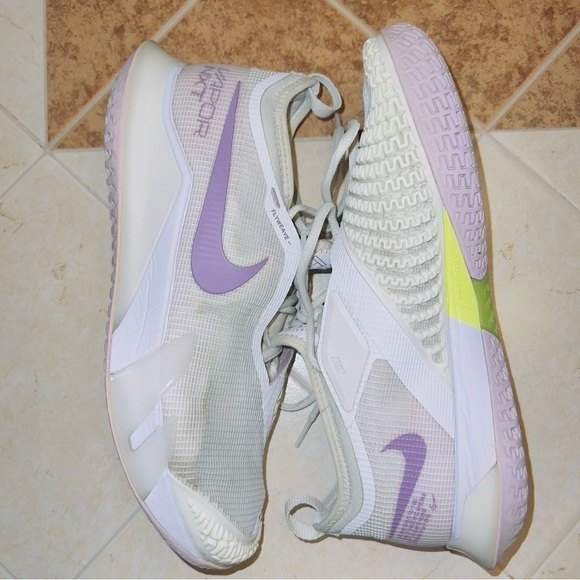 Nike Court React Vapor NXT Women's Lace Up Sneaker Shoes size US 9 - Picture 2 of 8